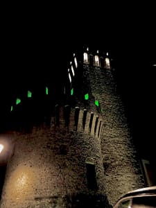 rocca-umbertide-verde-giornata-malattie-rare - UmbertidEEventi.it La Rocca di Umbertide illuminata di verde